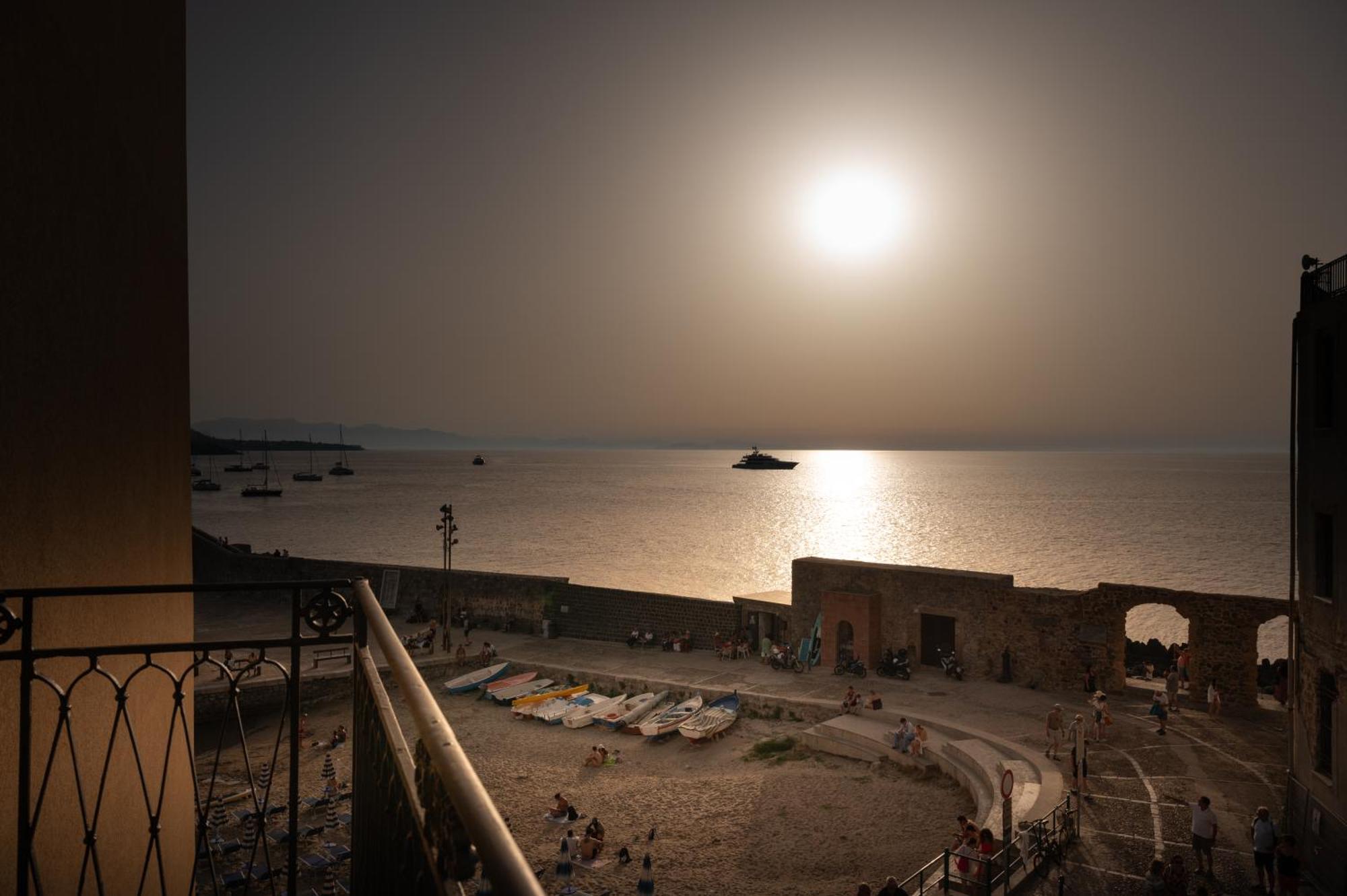 Casa Vacanze Tramonto Alla Marina Cefalù Εξωτερικό φωτογραφία